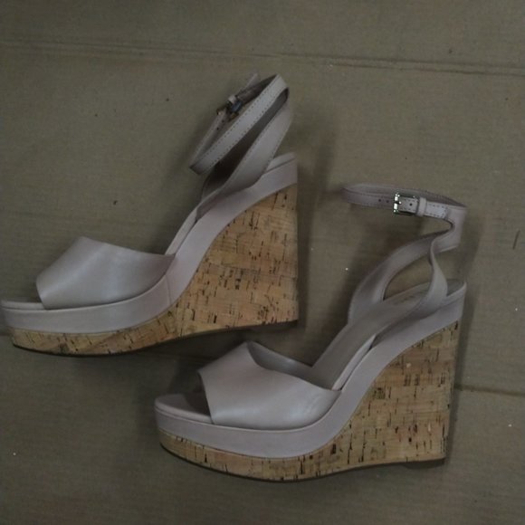 Aldo Wedge Heels - Picture 5 of 5